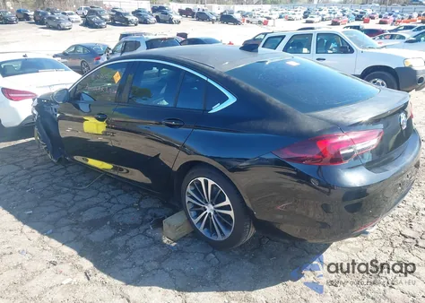 2018 Buick Regal Sportback Essence z USA, uszkodzony, nr VIN W04GP6SX5J1116226